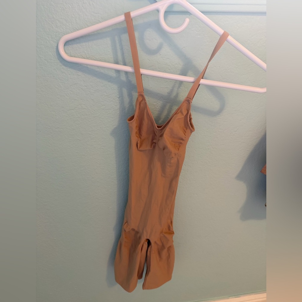 Skims mid thigh Shapewear Bodysuit